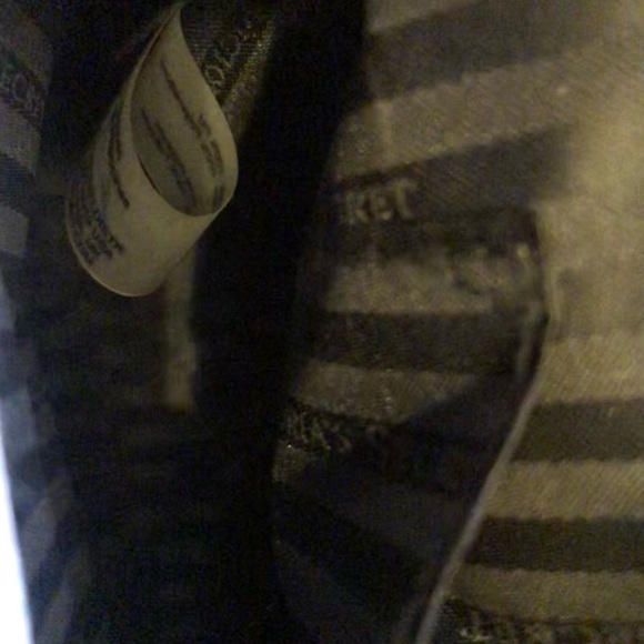 Victorias Secret Genuine Leather Pebbled  Crossbody Shoulder Bag - Picture 16 of 16